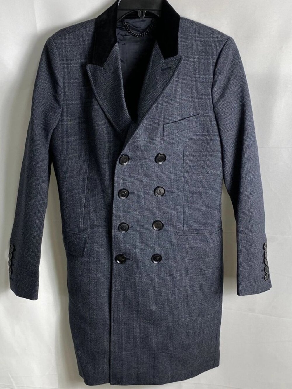 Burberry Prorsum's slim runway tailoring coat